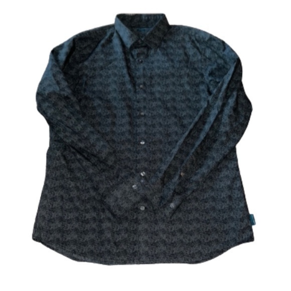 Perry Ellis slim fit button down shirt size L